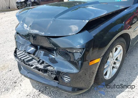 2015 Chevrolet Camaro 2Ls z USA, uszkodzony, nr VIN 2G1FB1E38F9134582